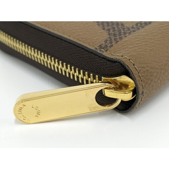 Louis Vuitton Monogram Giant Reverse Round Zipper Long Wallet - Picture 5 of 10
